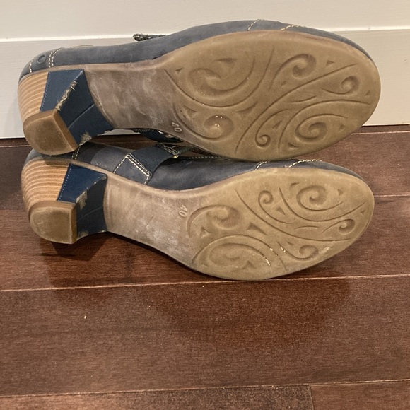 Women’s Pesaro Blue Leather Heels with Snap Size 40 - Picture 4 of 4